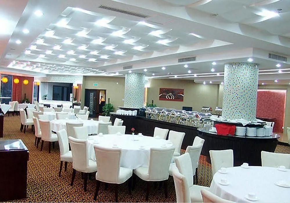 Henan Jinyuan Grand Hotel 开封 4*,  中国