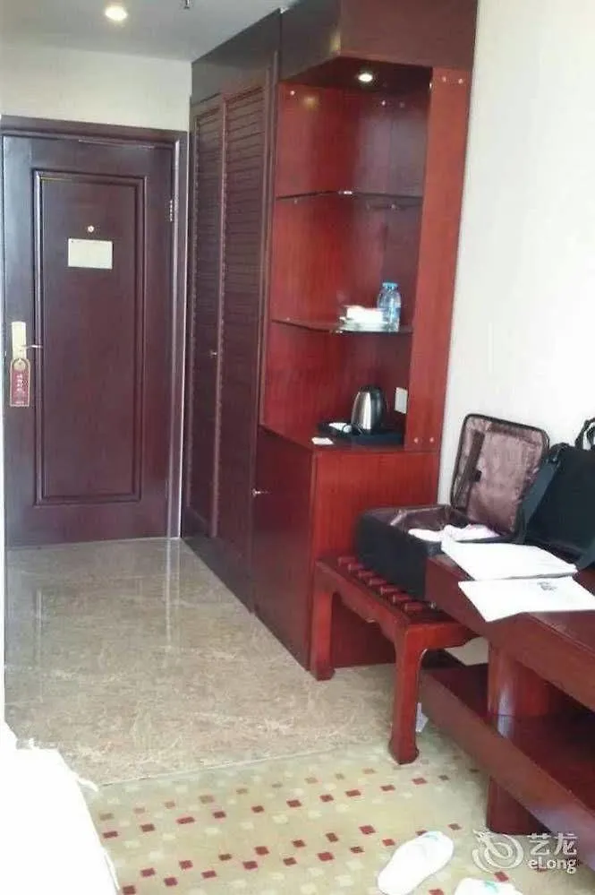 ****  Henan Jinyuan Grand Hotel 开封 中国