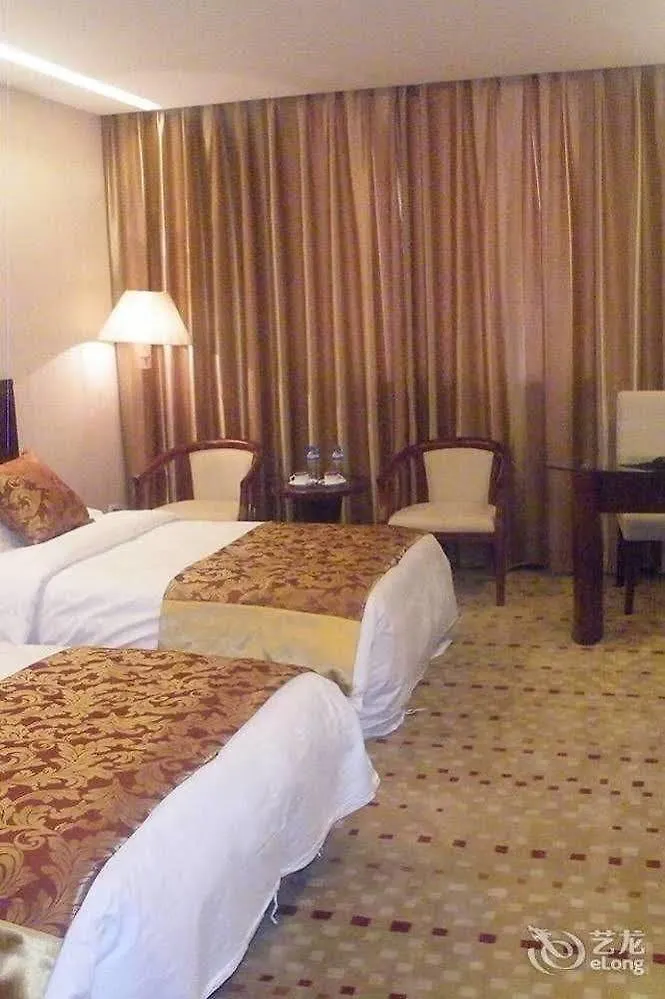 Henan Jinyuan Grand Hotel Kaifeng 4*,